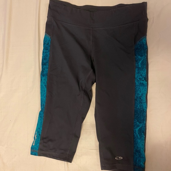 Athletic Capris - Picture 1 of 2